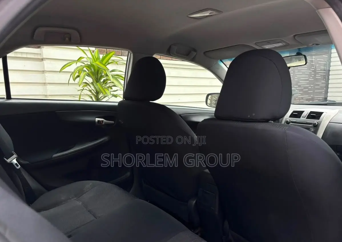 Toyota Corolla 2009 Silver