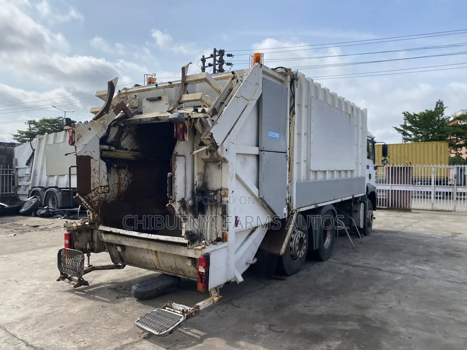 Garage Truck