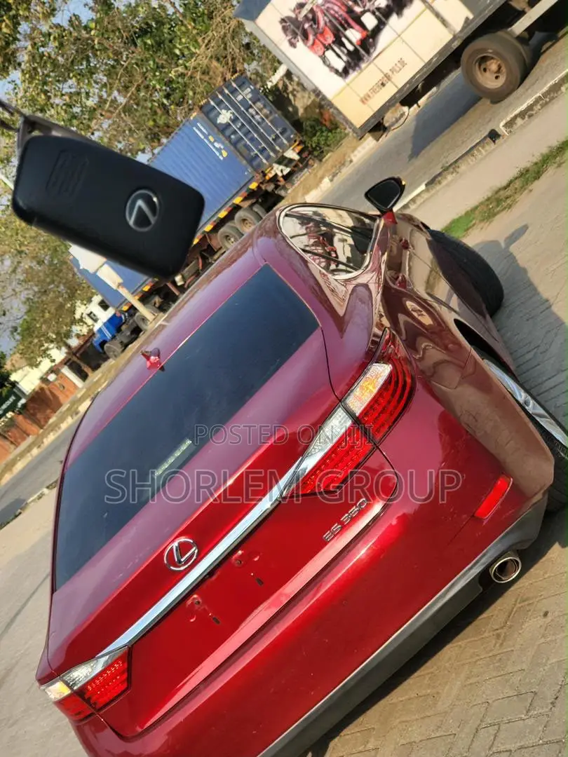 Lexus ES 2013 Red