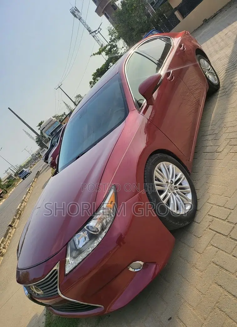 Lexus ES 2013 Red