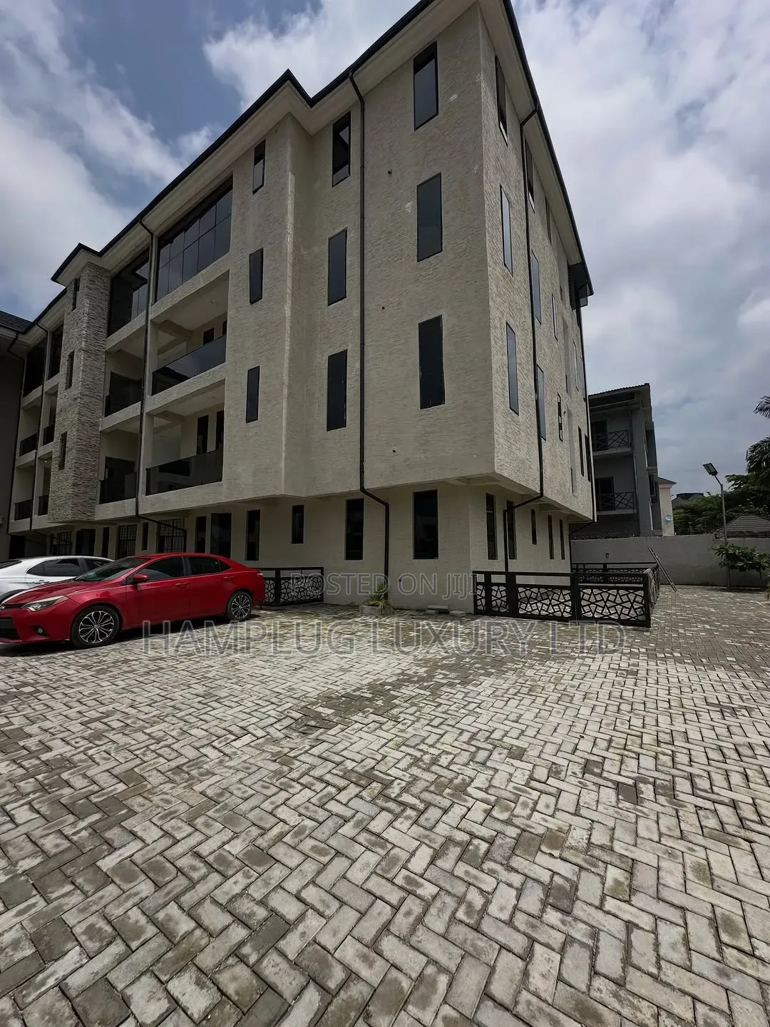 3bdrm Apartment in Jahi for sale