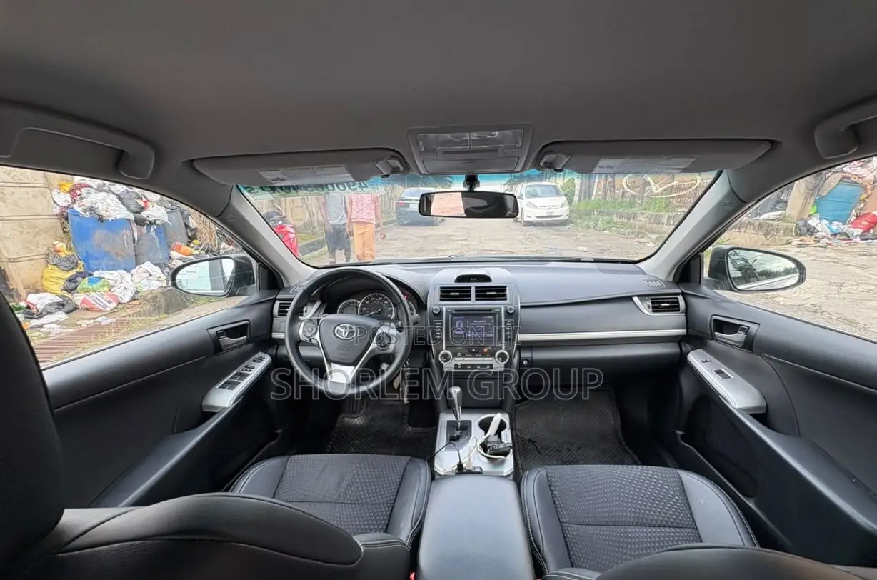 Toyota Camry 2014