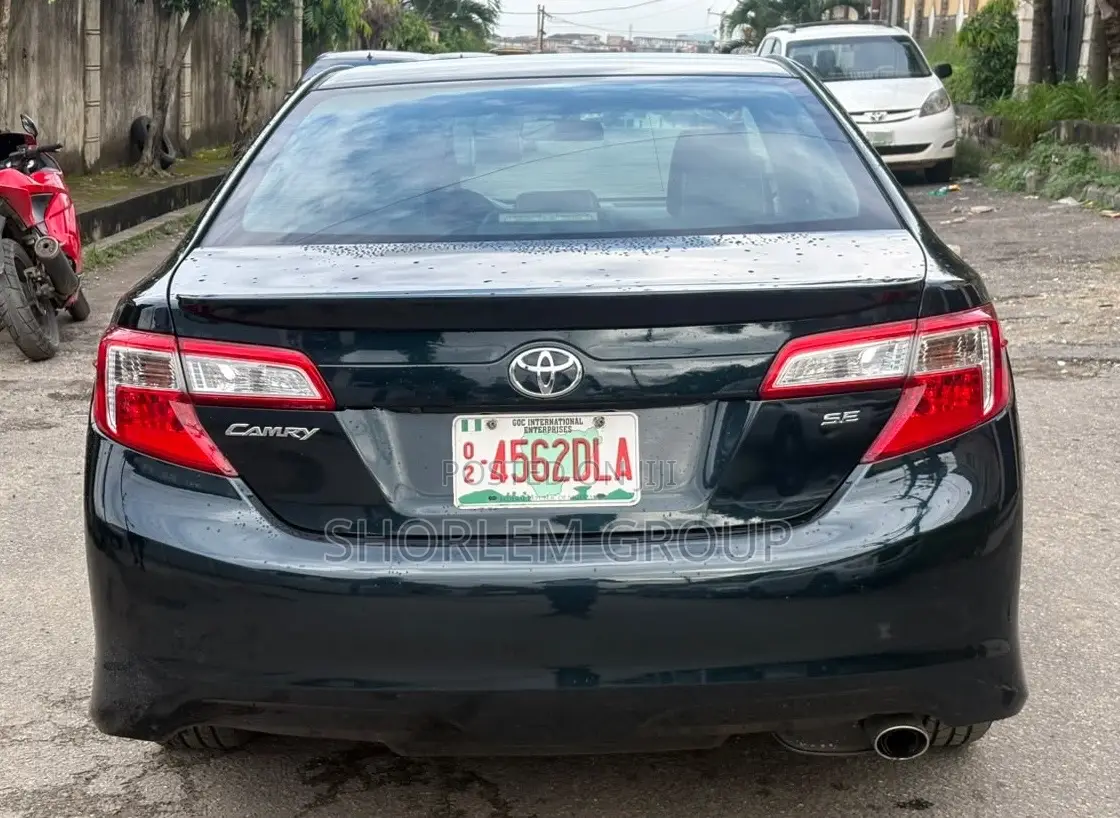 Toyota Camry 2014