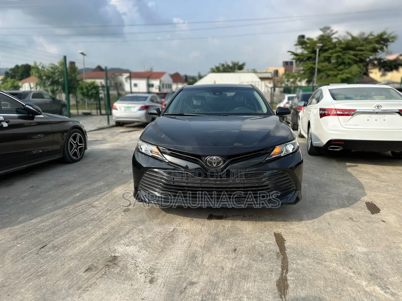 Toyota Camry LE FWD 2020 Black