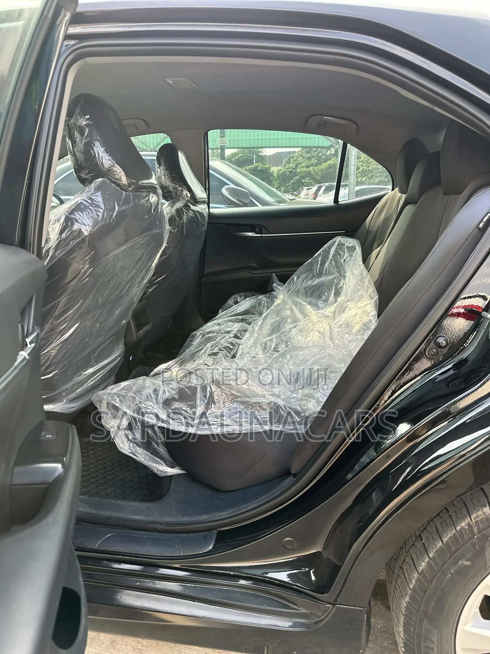 Toyota Camry LE FWD 2020 Black