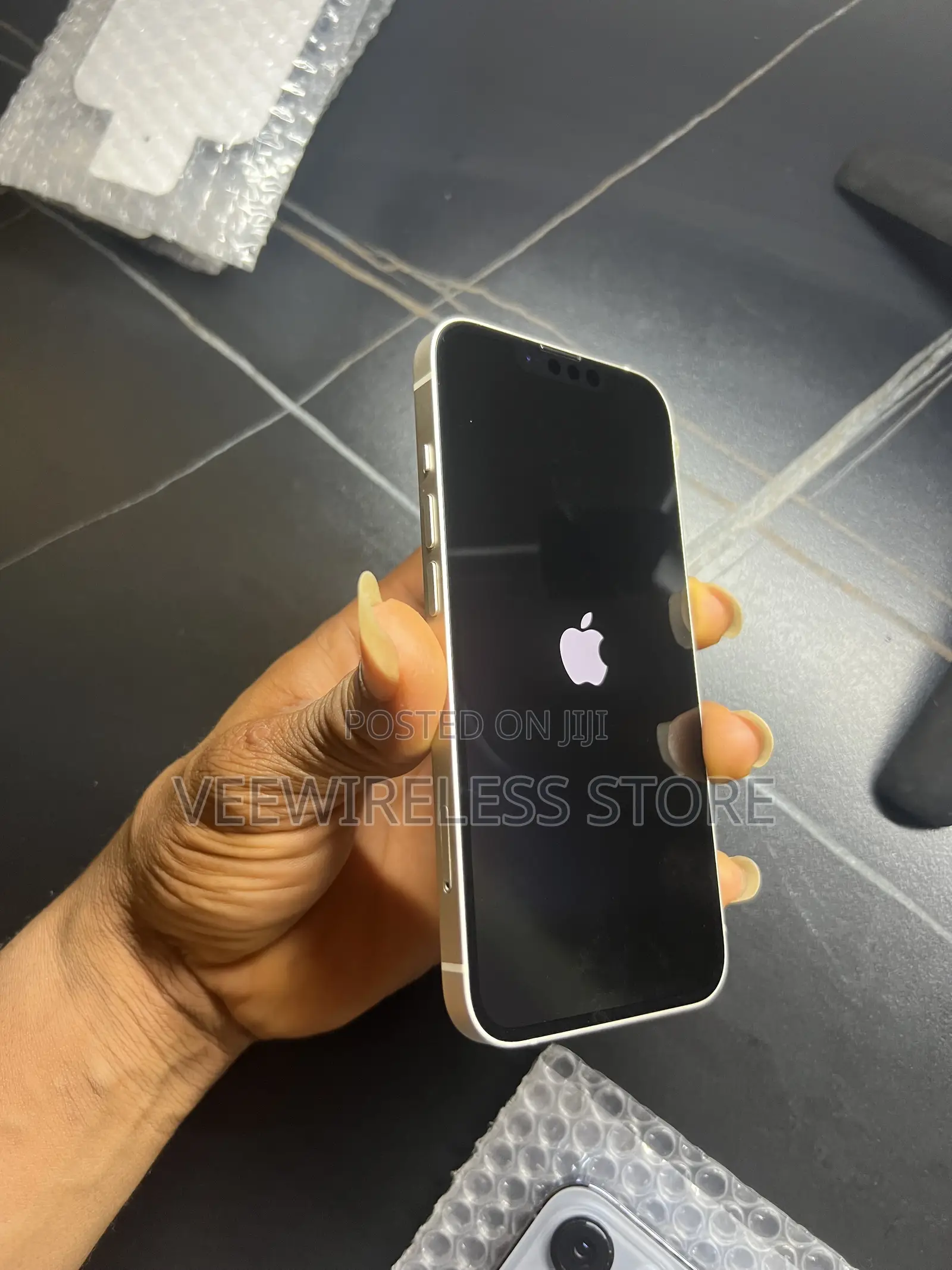 Apple iPhone 13 128 GB White