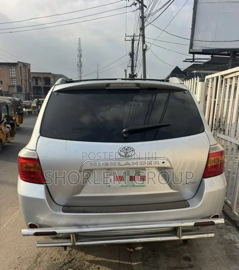 Toyota Highlander 2010 Silver