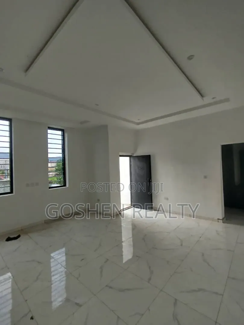 3bdrm Block of Flats in Jahi for rent
