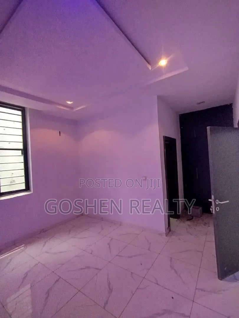 3bdrm Block of Flats in Jahi for rent