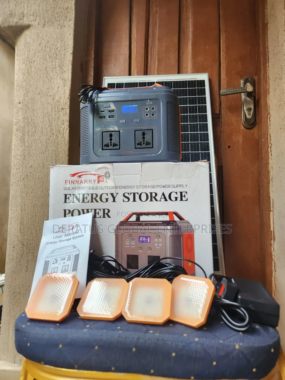 350W Solar Energy Storage Generator + 4 DC Bulbs
