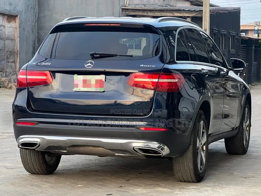 Mercedes-Benz GLC-Class 2019 Blue