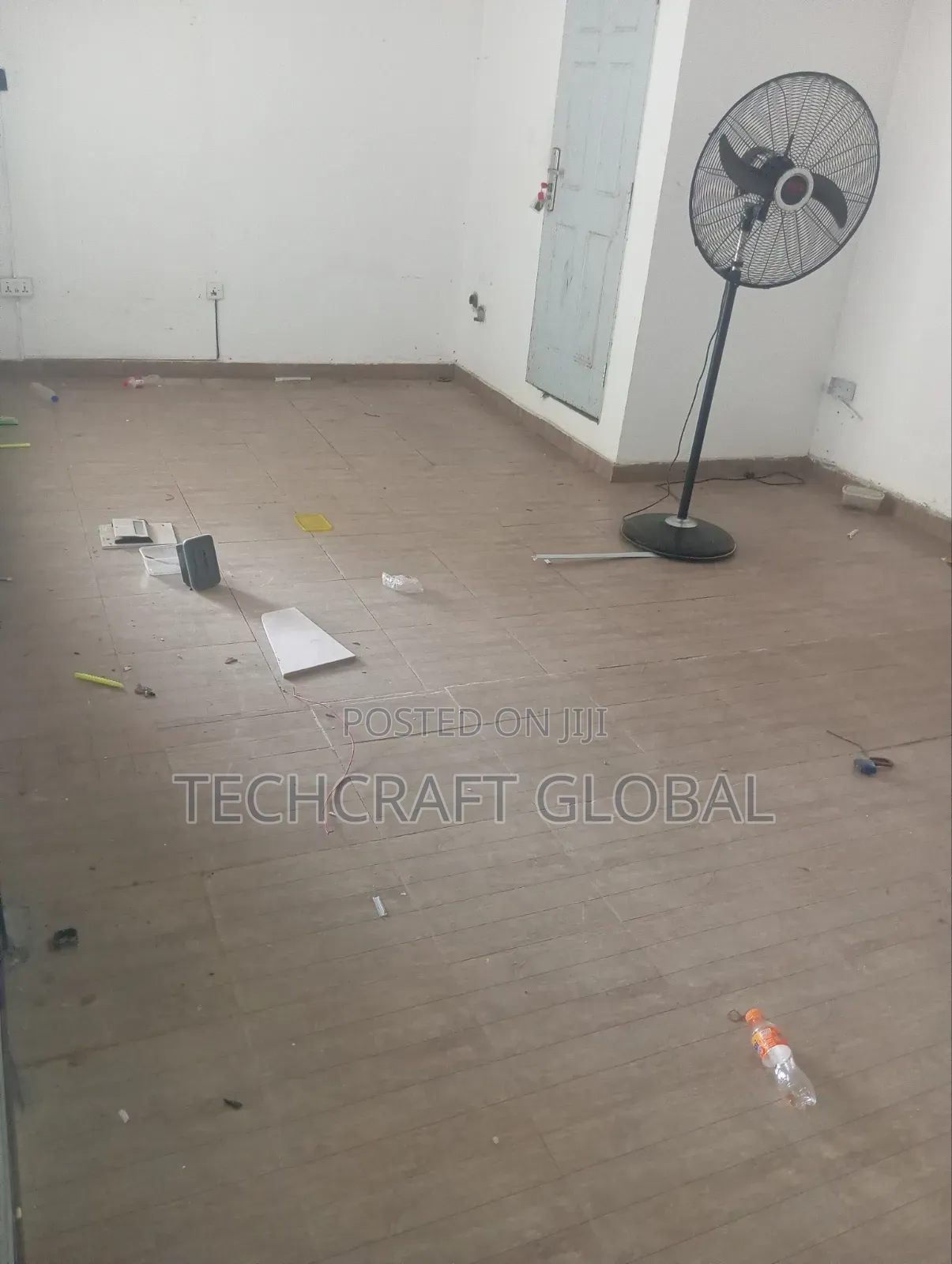 2 in 1 Spacious Shop to Let Directly Facing the Express