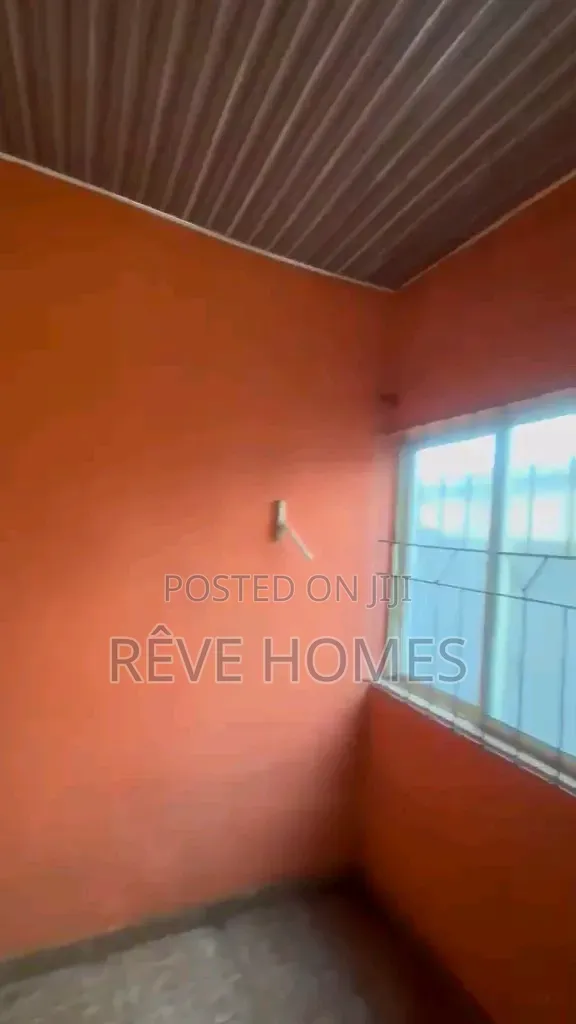 Studio Apartment in Bariga / Shomolu for rent