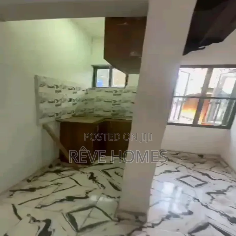 Studio Apartment in Shomolu / Shomolu for rent