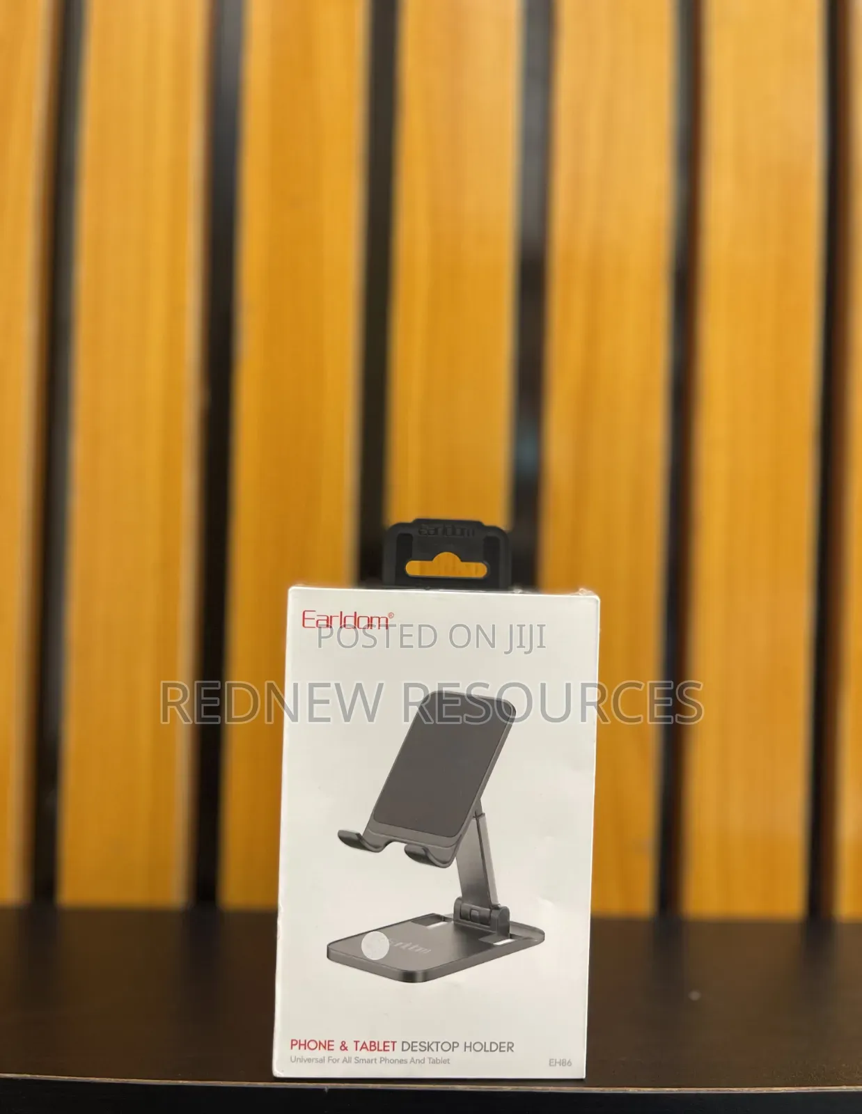 Universal Phone Tablet Desktop Holder