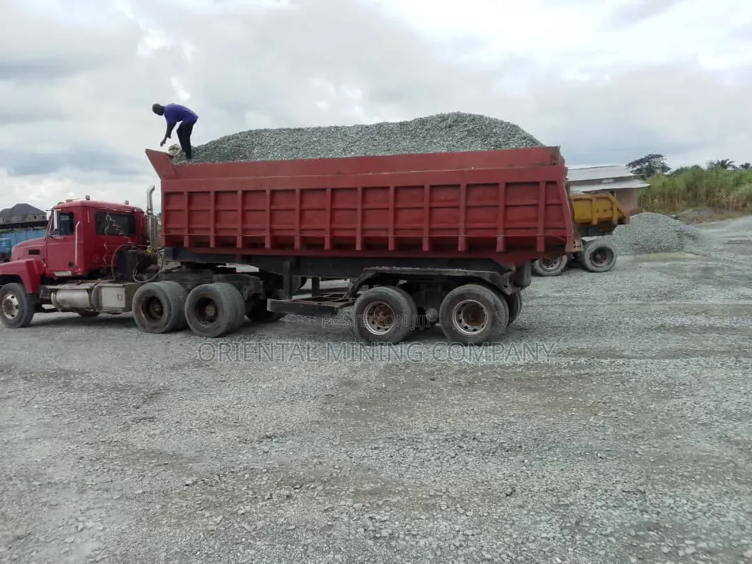 Hard Iron Black Chippings No.4 3/4" | Bulk Supply