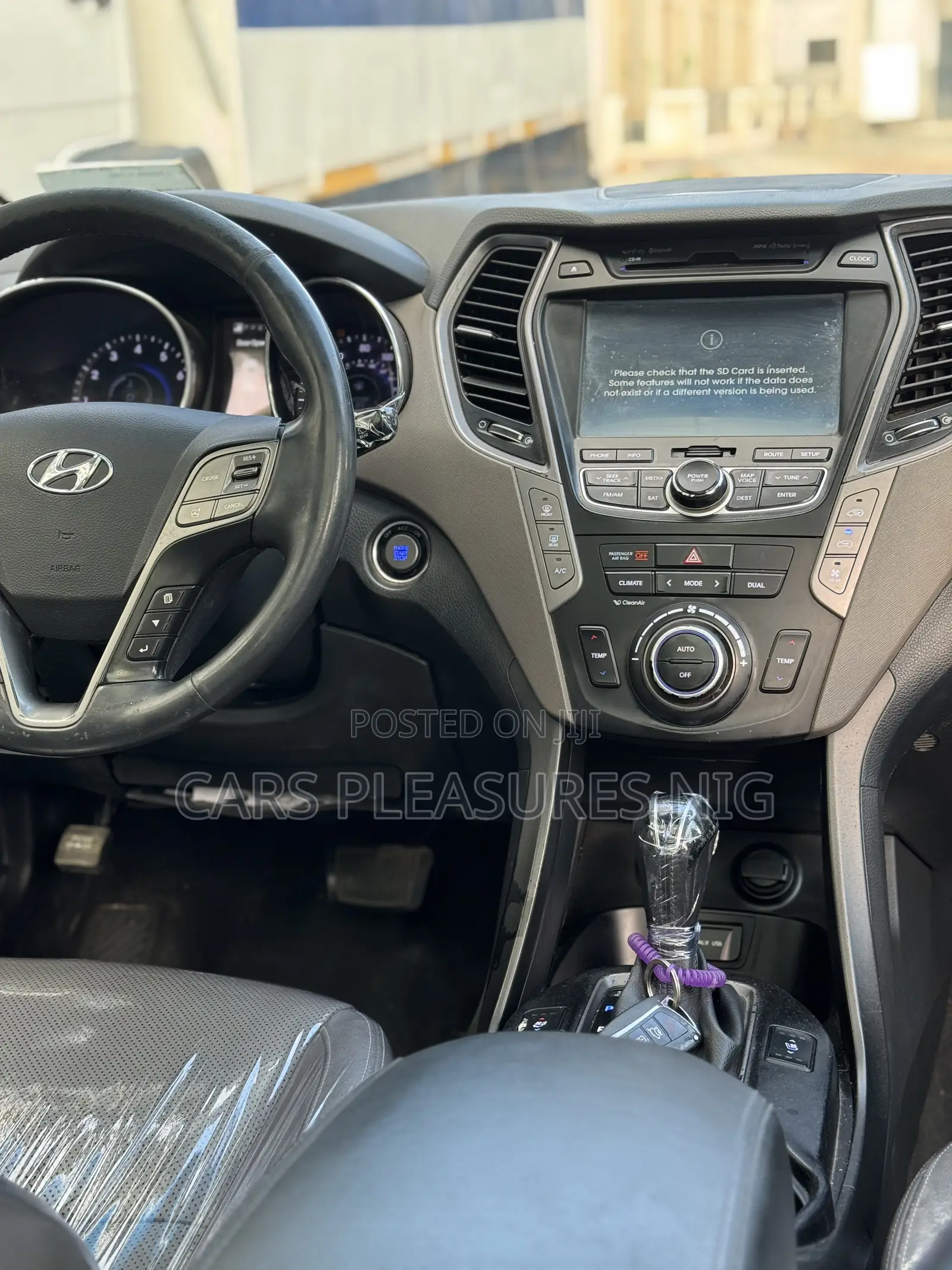 Hyundai Santa Fe Limited w/Saddle Interior 4dr SUV AWD (3.3L 6cyl 6A)
