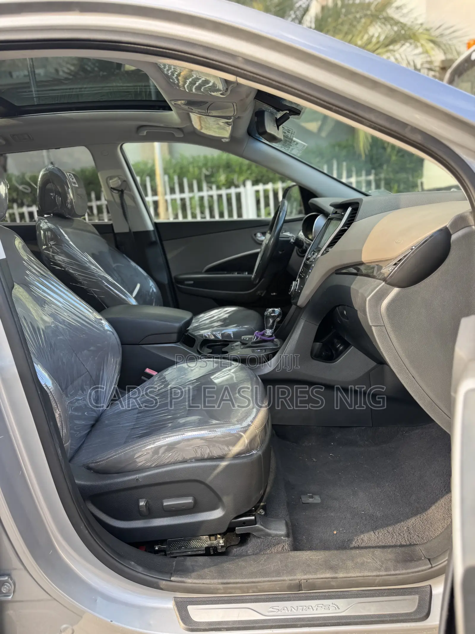 Hyundai Santa Fe Limited w/Saddle Interior 4dr SUV AWD (3.3L 6cyl 6A)