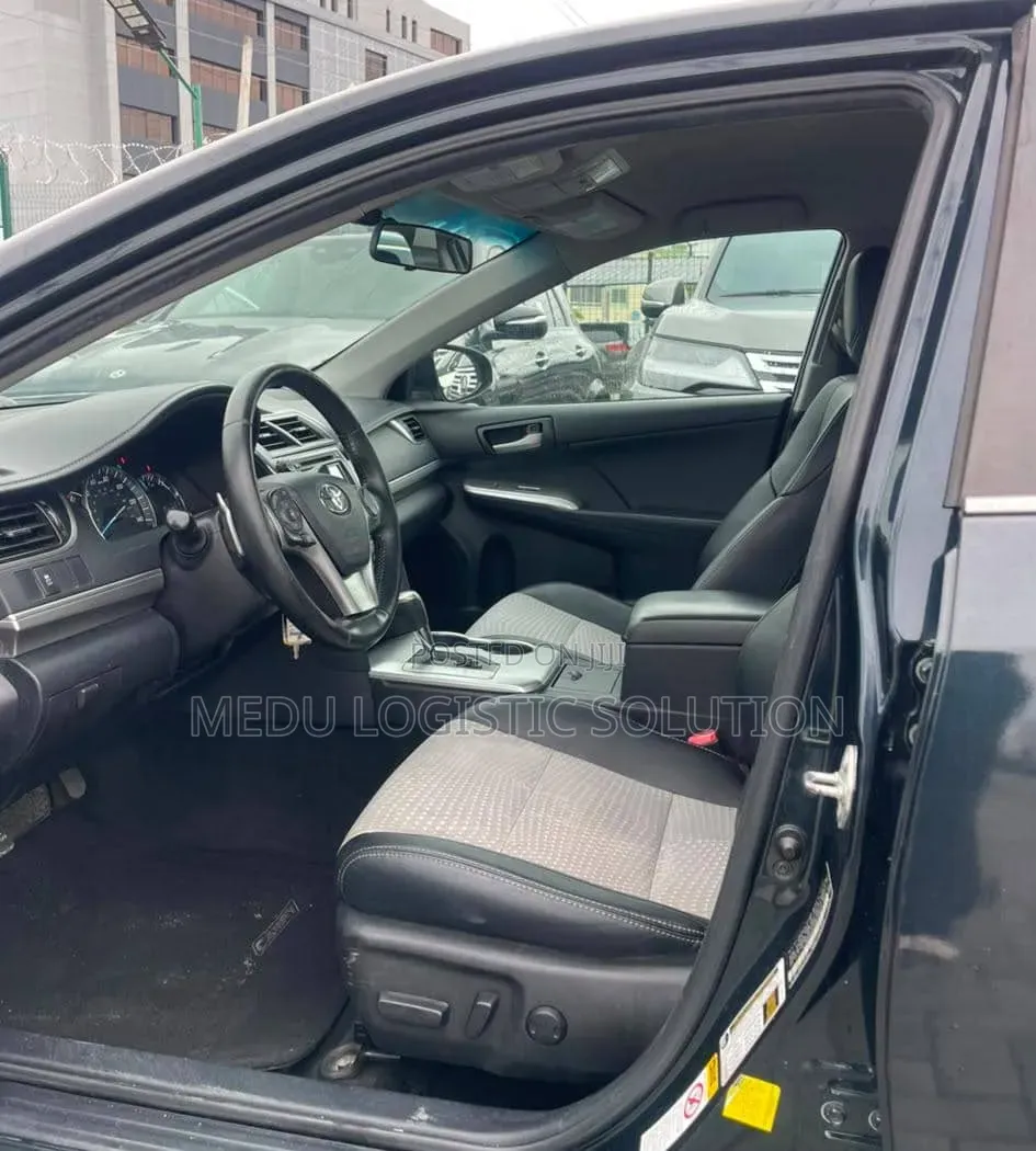 Toyota Camry SE 4dr Sedan (2.5L 4cyl 6A) 2014 Black