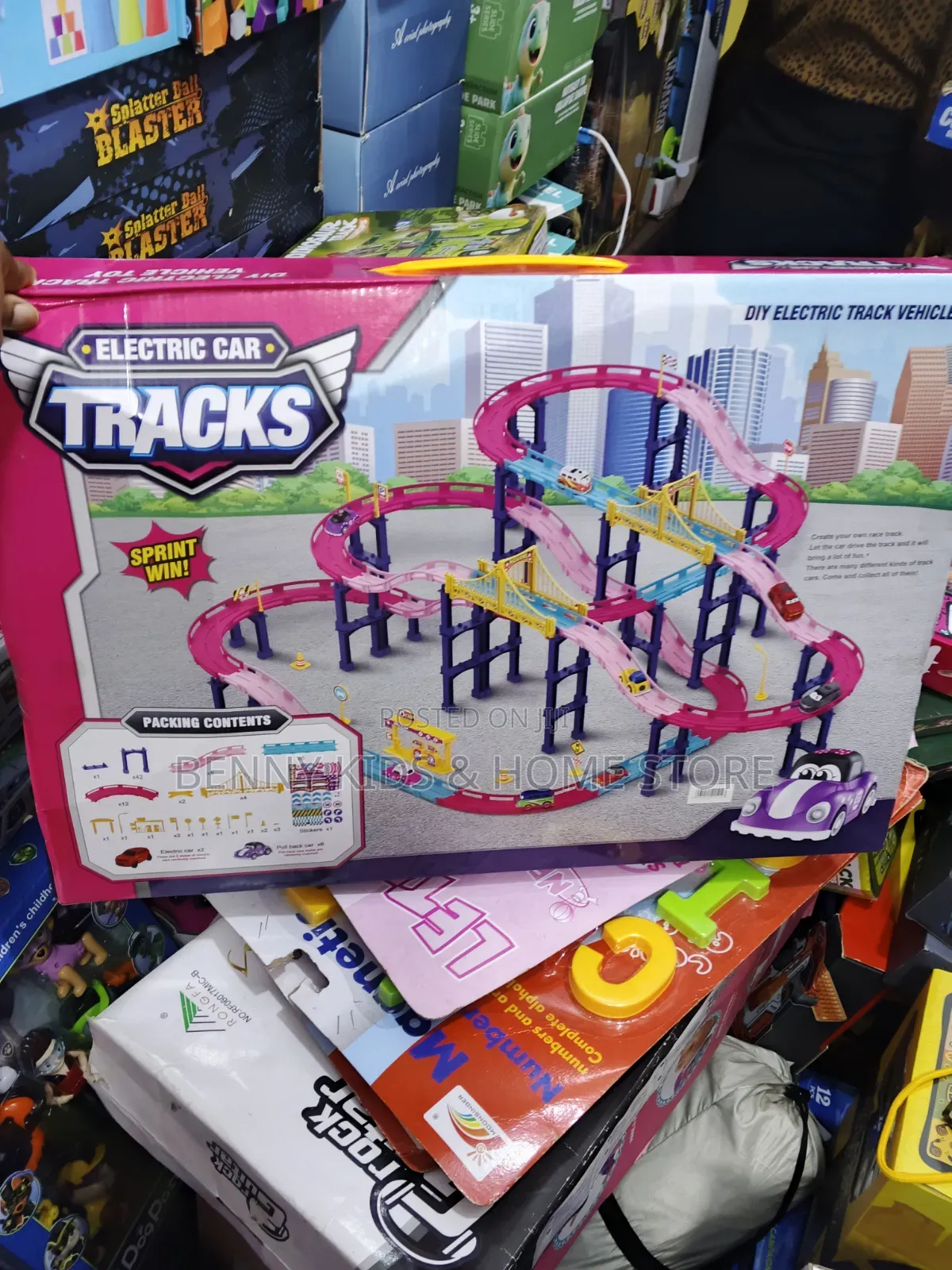 99PCS Electric Car Tracks Racing Set – Exciting DIY Track Toy!