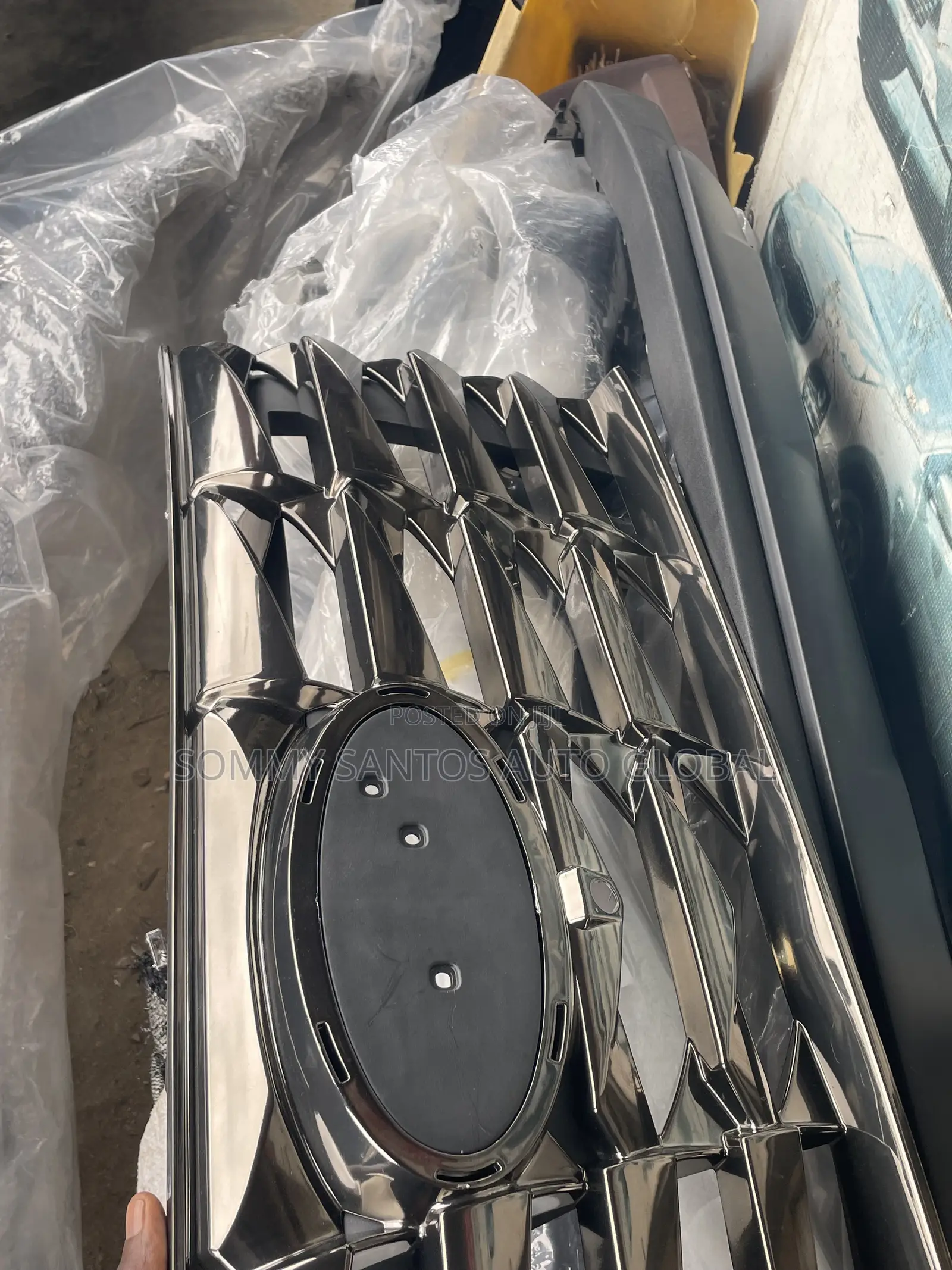 Front Grille Hyundai Tucson 2023 Available