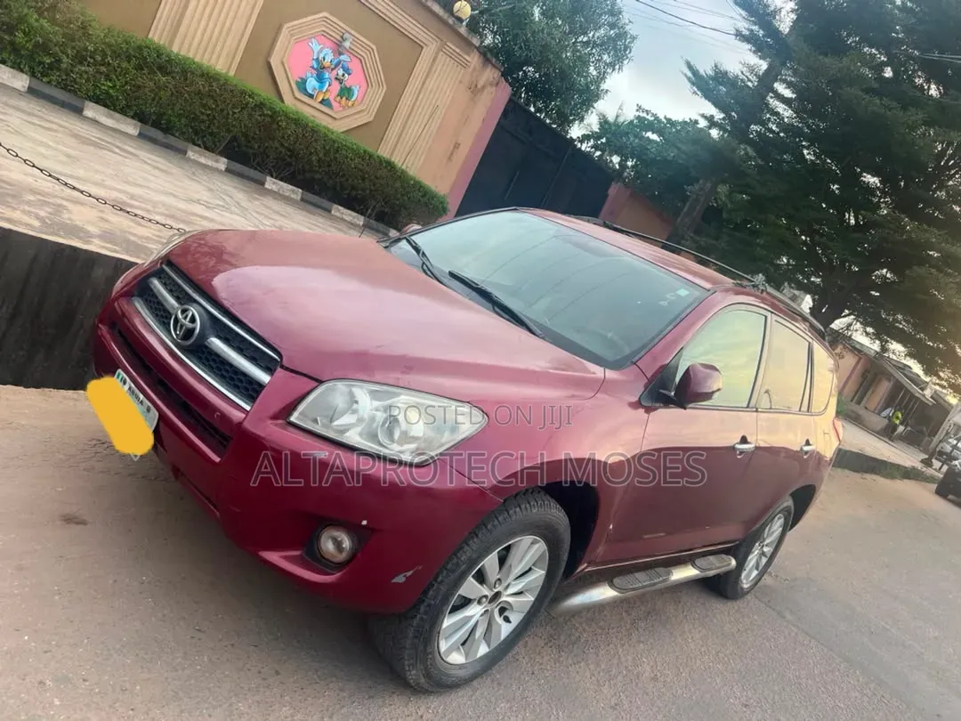Toyota RAV4 2.0 VVT-i 2008 Red