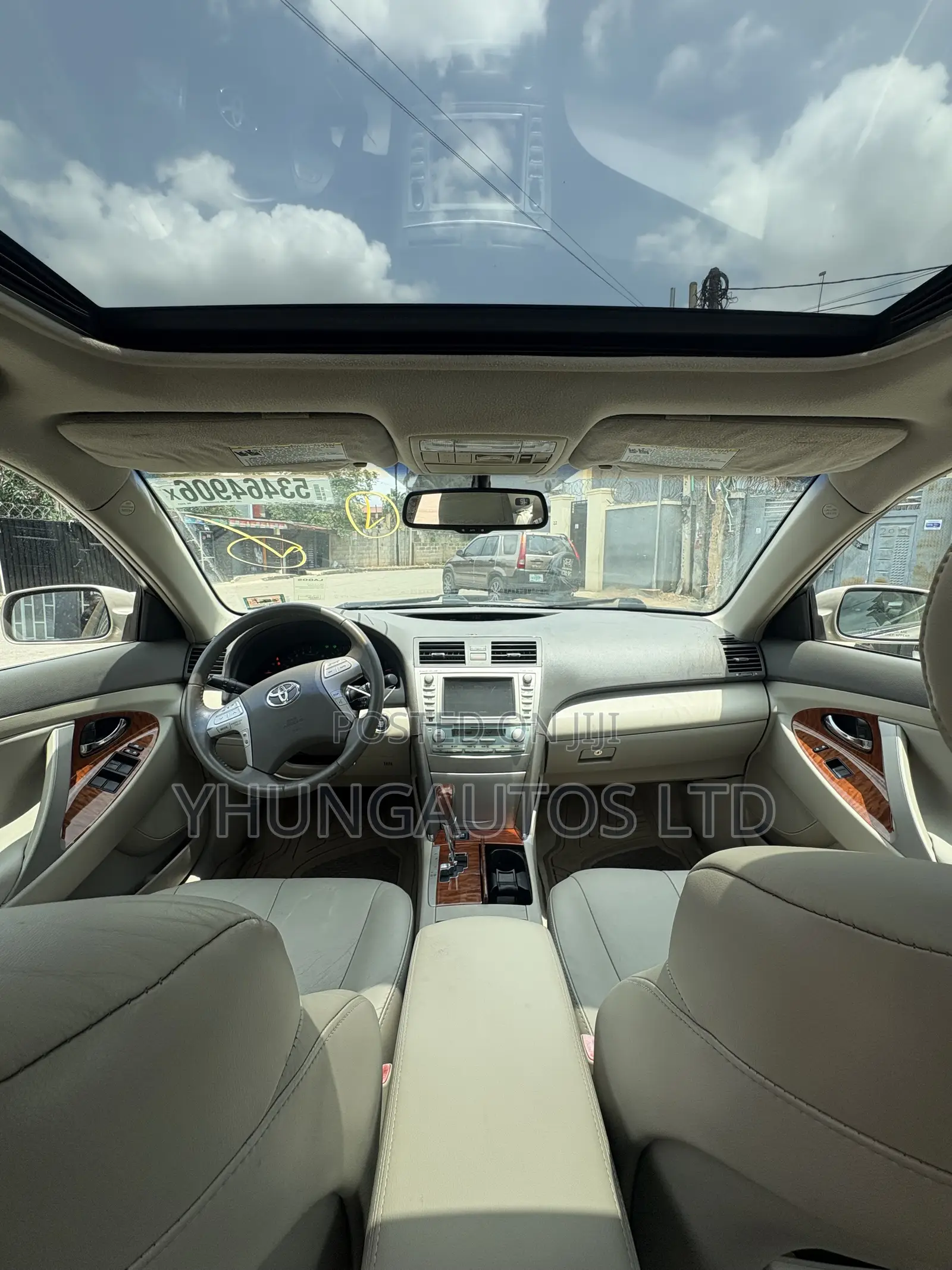 Toyota Camry XLE V6 4dr Sedan (3.5L 6cyl 6AM) 2008 Gold
