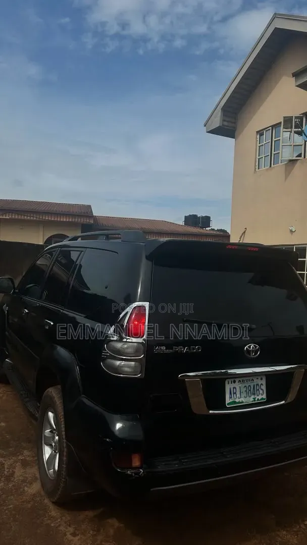 Toyota Land Cruiser Prado 2010 Black