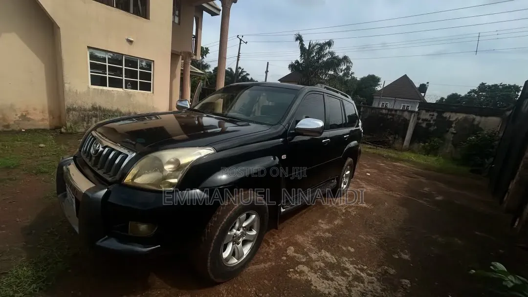 Toyota Land Cruiser Prado 2010 Black