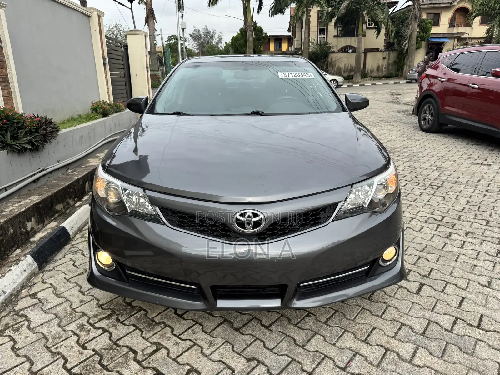 Toyota Camry SE V6 4dr Sedan (3.5L 6cyl 6A) 2013 Gray