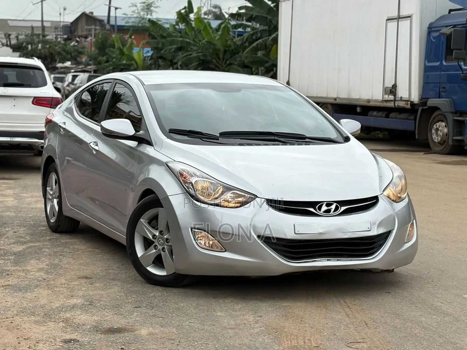 Hyundai Avante 2012 Silver
