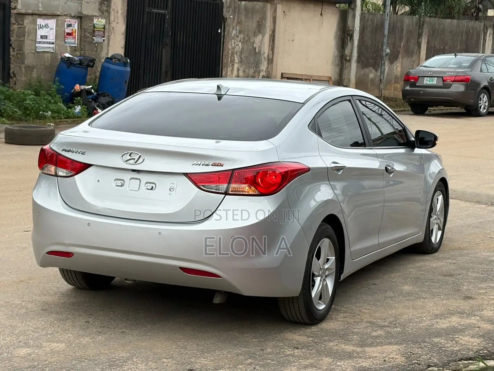 Hyundai Avante 2012 Silver