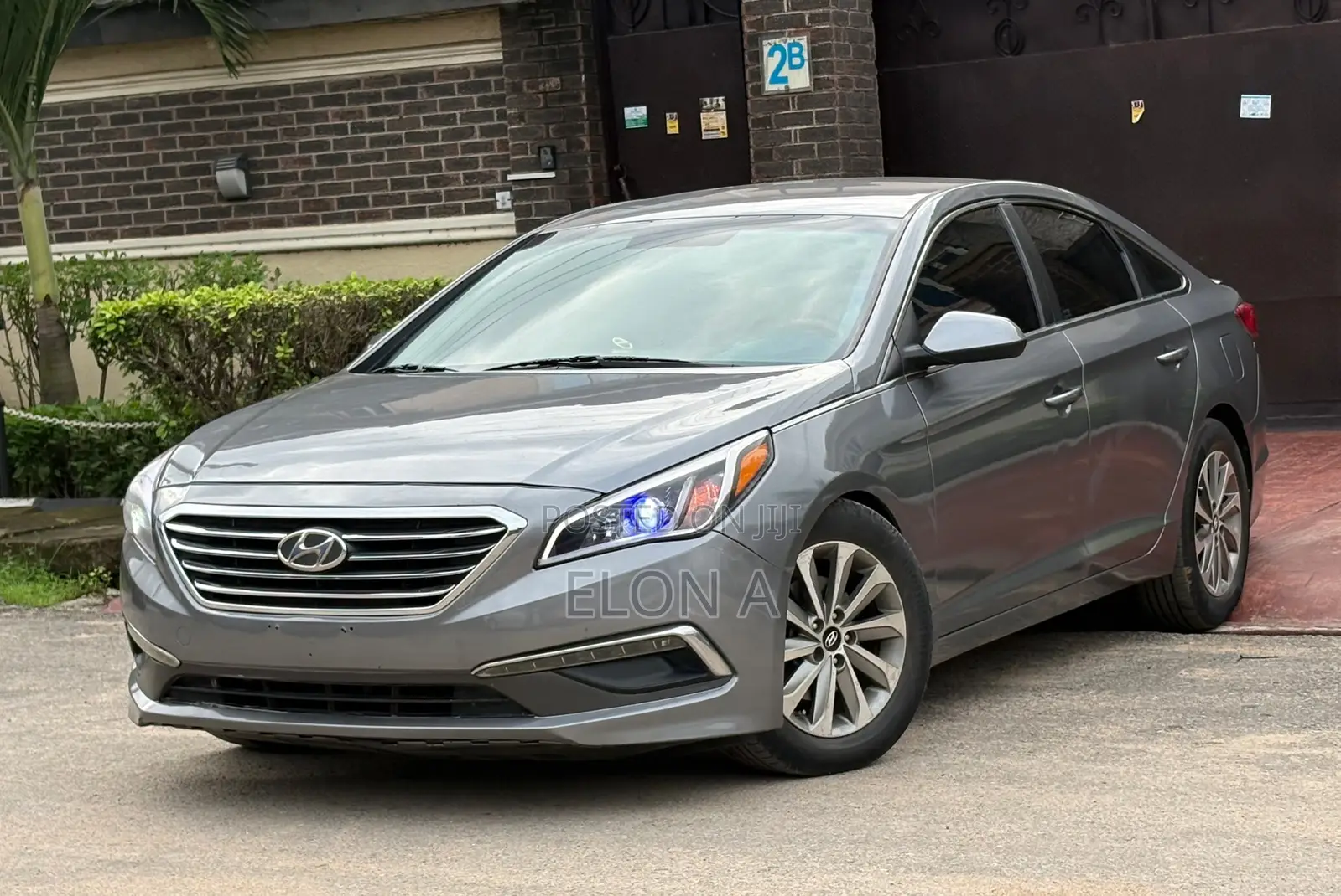 Hyundai Sonata SE 2016 Gray