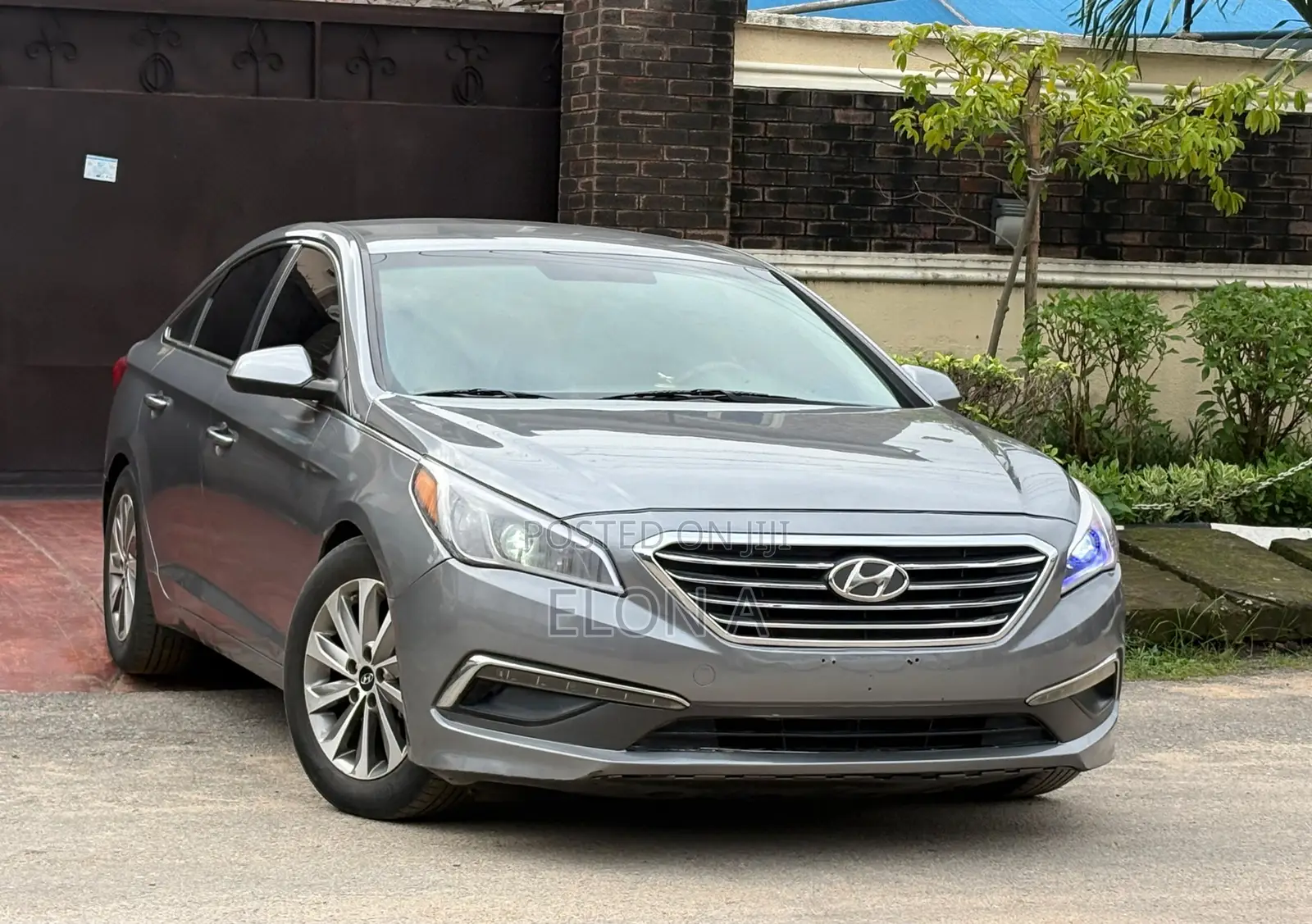 Hyundai Sonata SE 2016 Gray