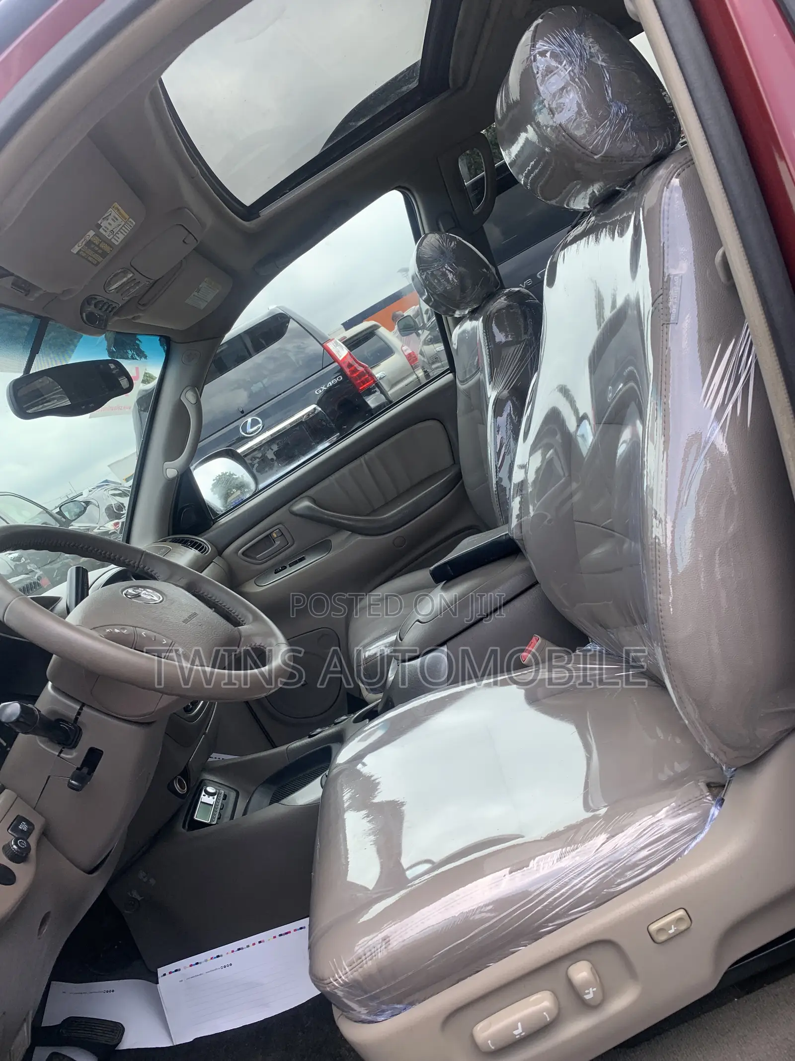 Toyota Sequoia Limited 4dr SUV 4WD (4.7L 8cyl 5A) 2007 Red