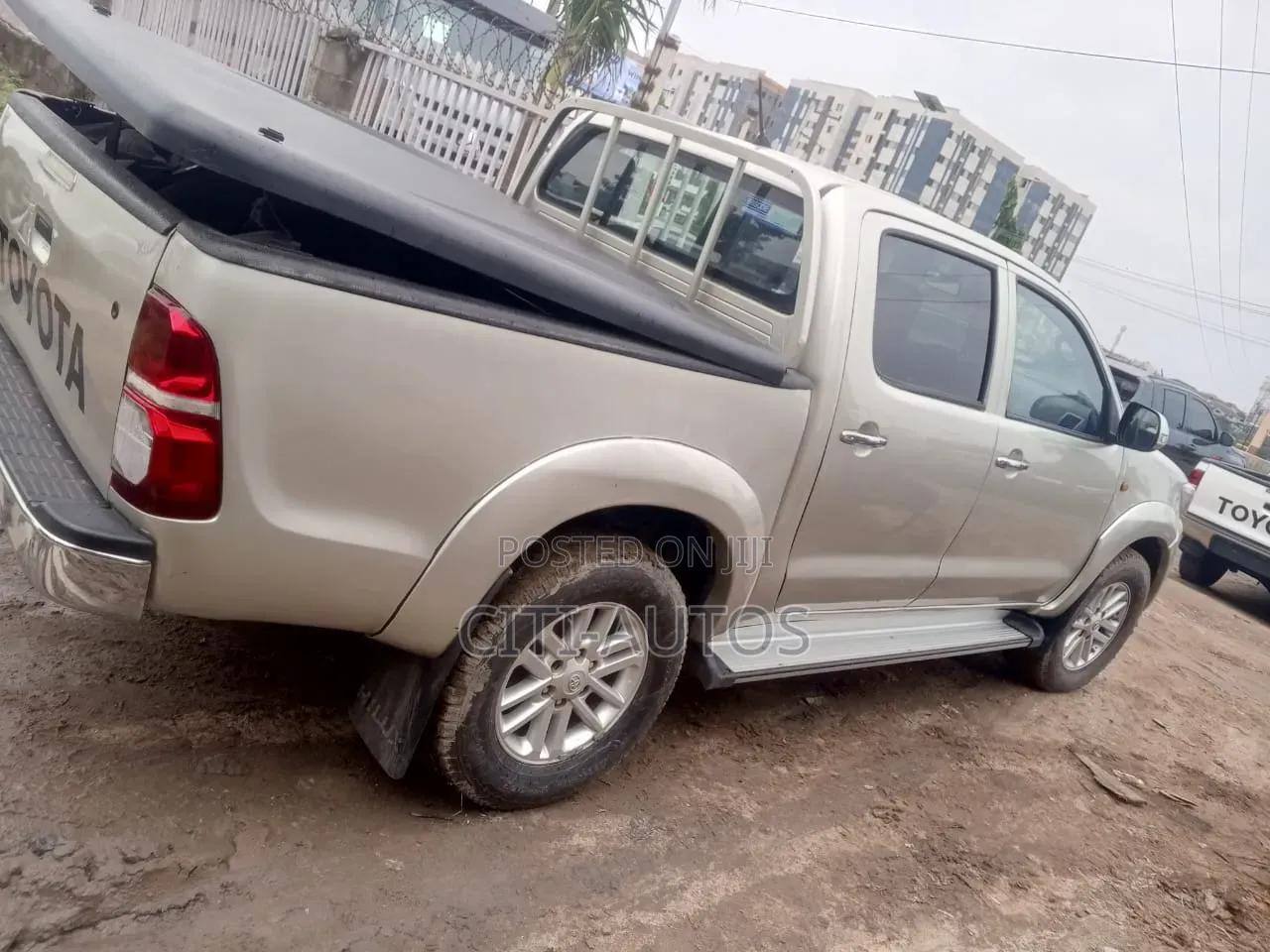Toyota Hilux 2015 Silver