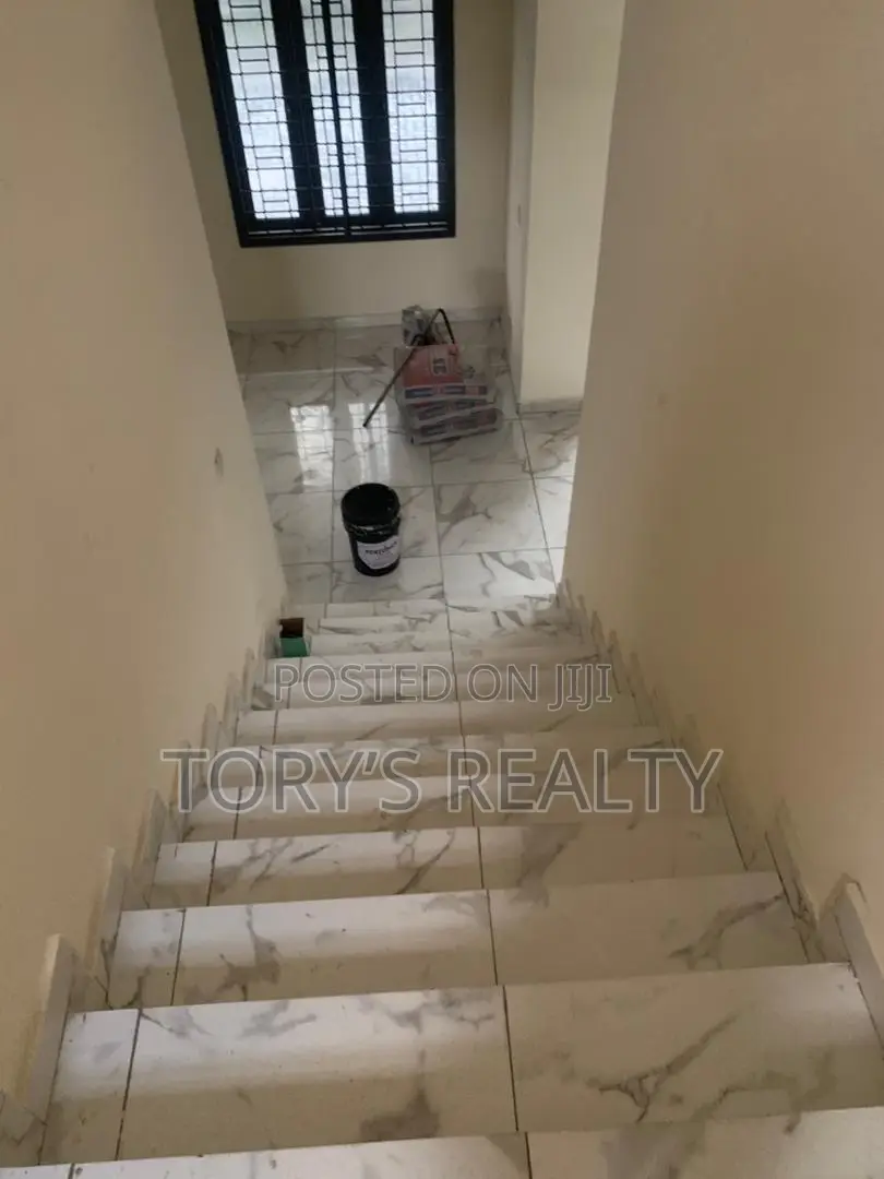 4bdrm Townhouse / Terrace in Ikate for rent