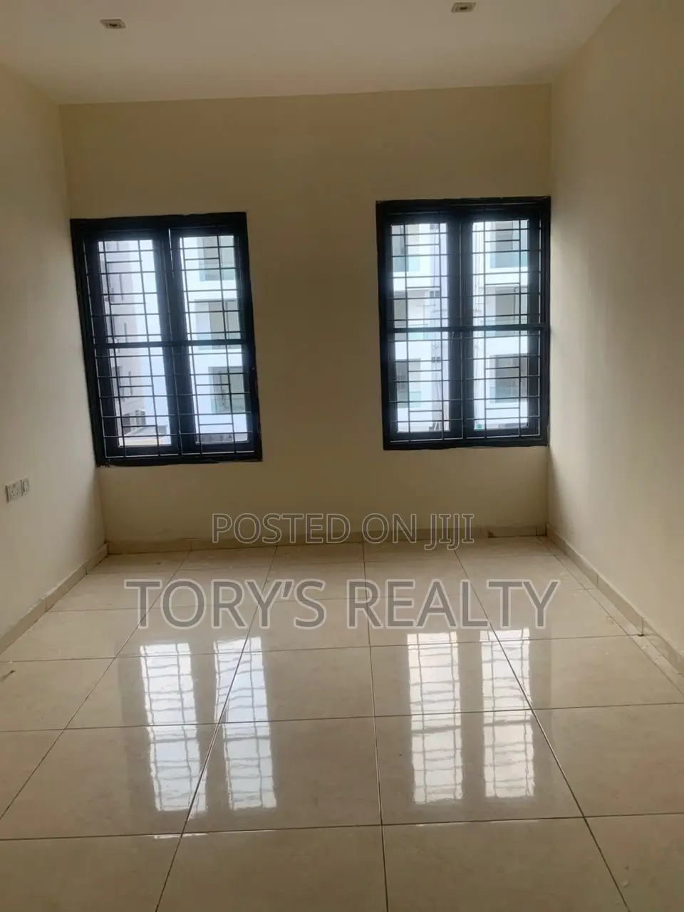 4bdrm Townhouse / Terrace in Ikate for rent