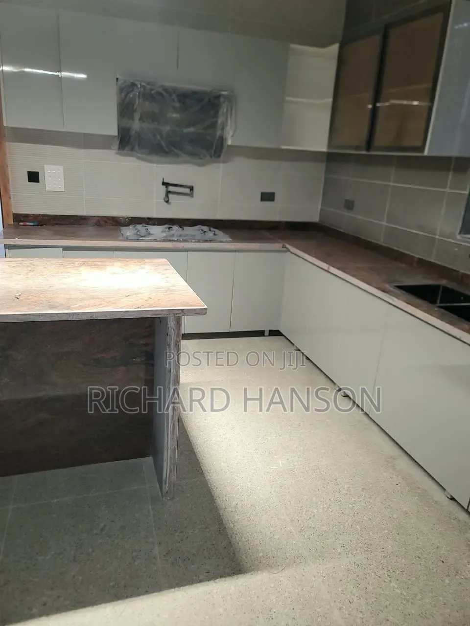 3bdrm Apartment in Lekki (Elf) for sale