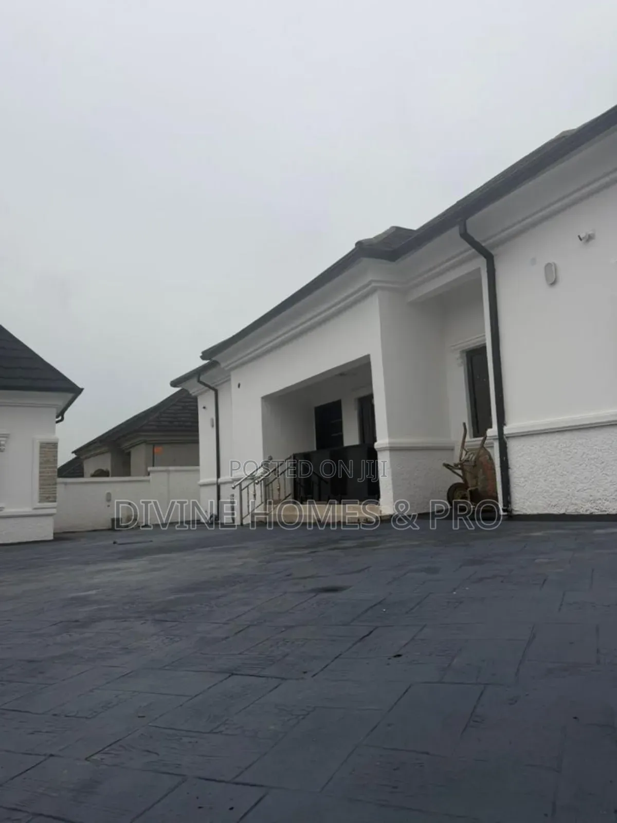 3bdrm Bungalow in Gwarinpa for sale