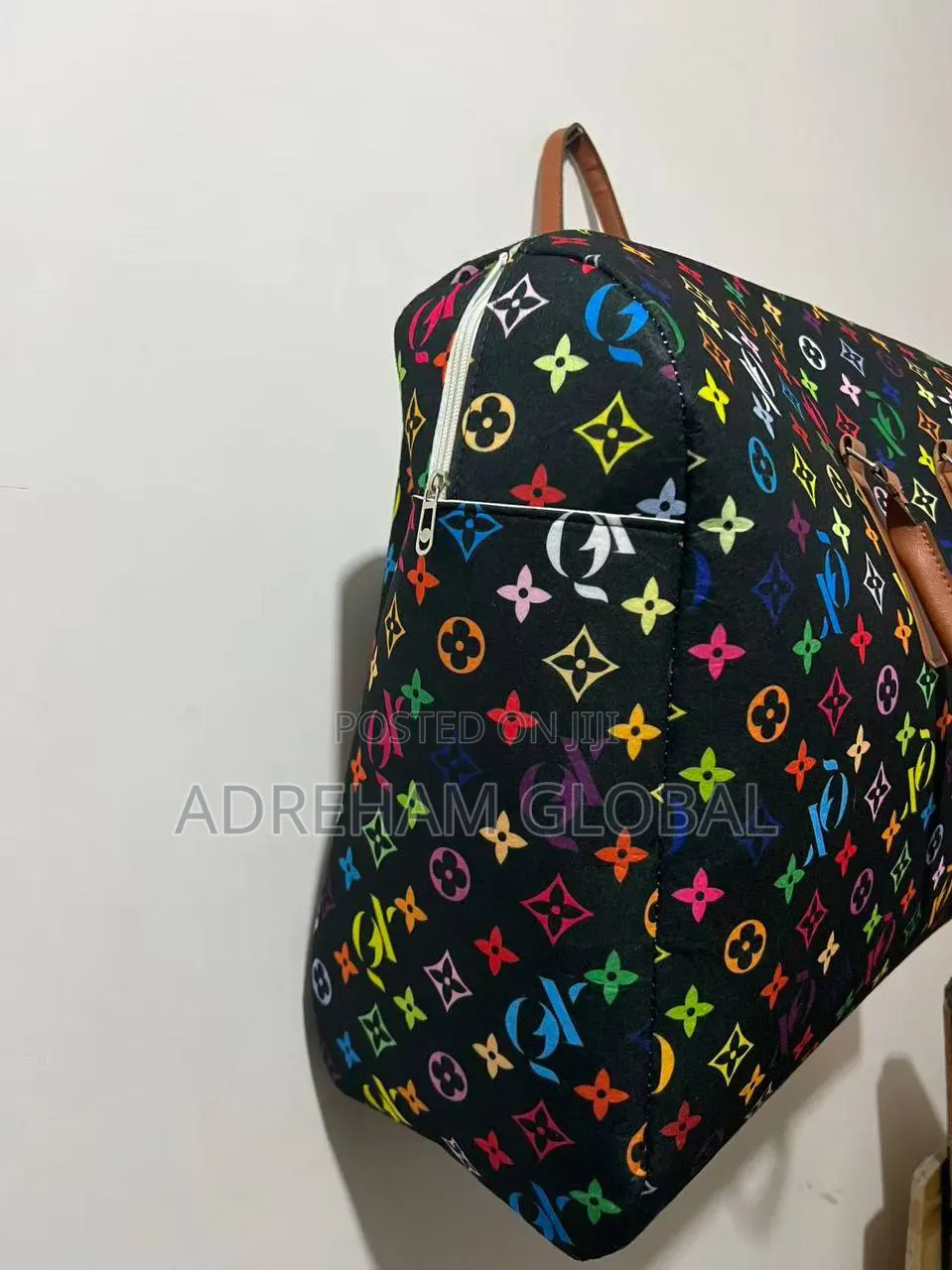 Felt Light Weight Material Stylish Cladsy Travel Bag With Long Handle