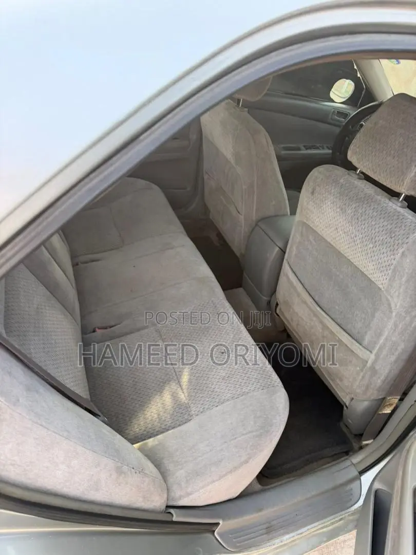 Toyota Camry 2004 Silver