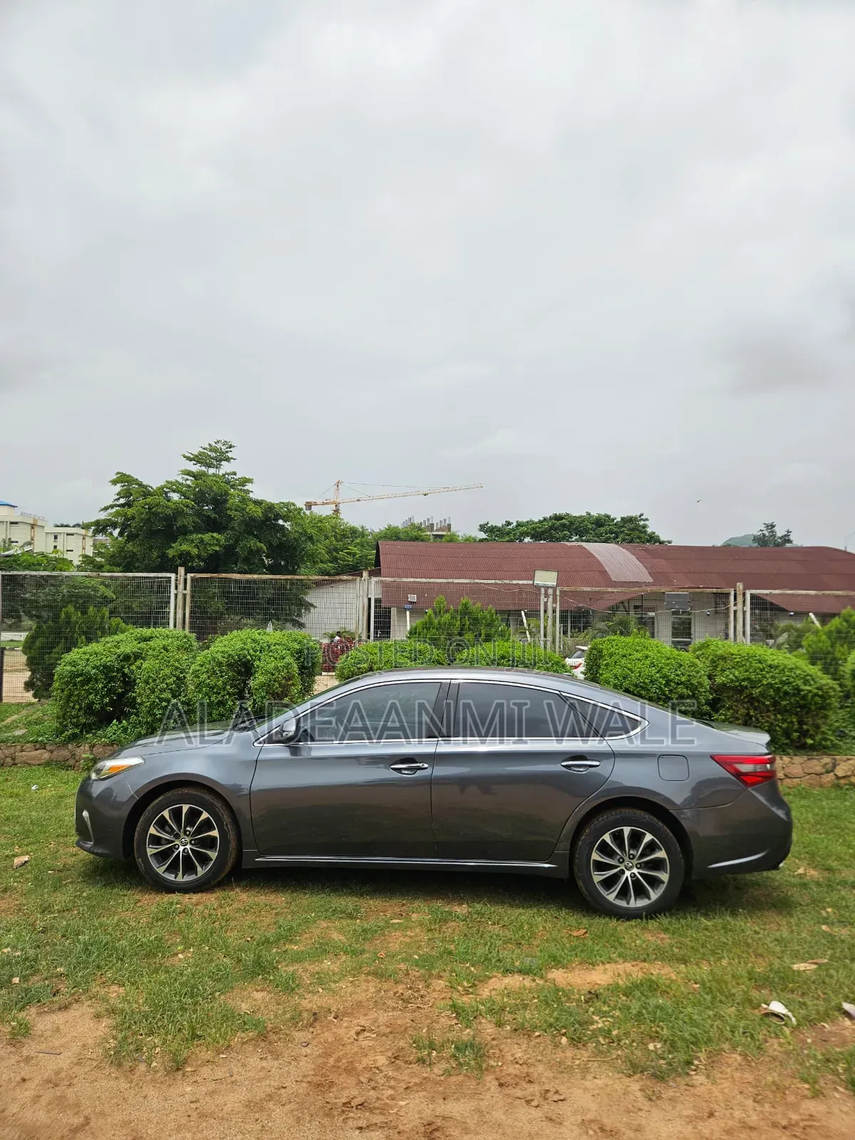 Toyota Avalon XLE FWDSedan (3.6L 6cyl 6A) 2016 Gray