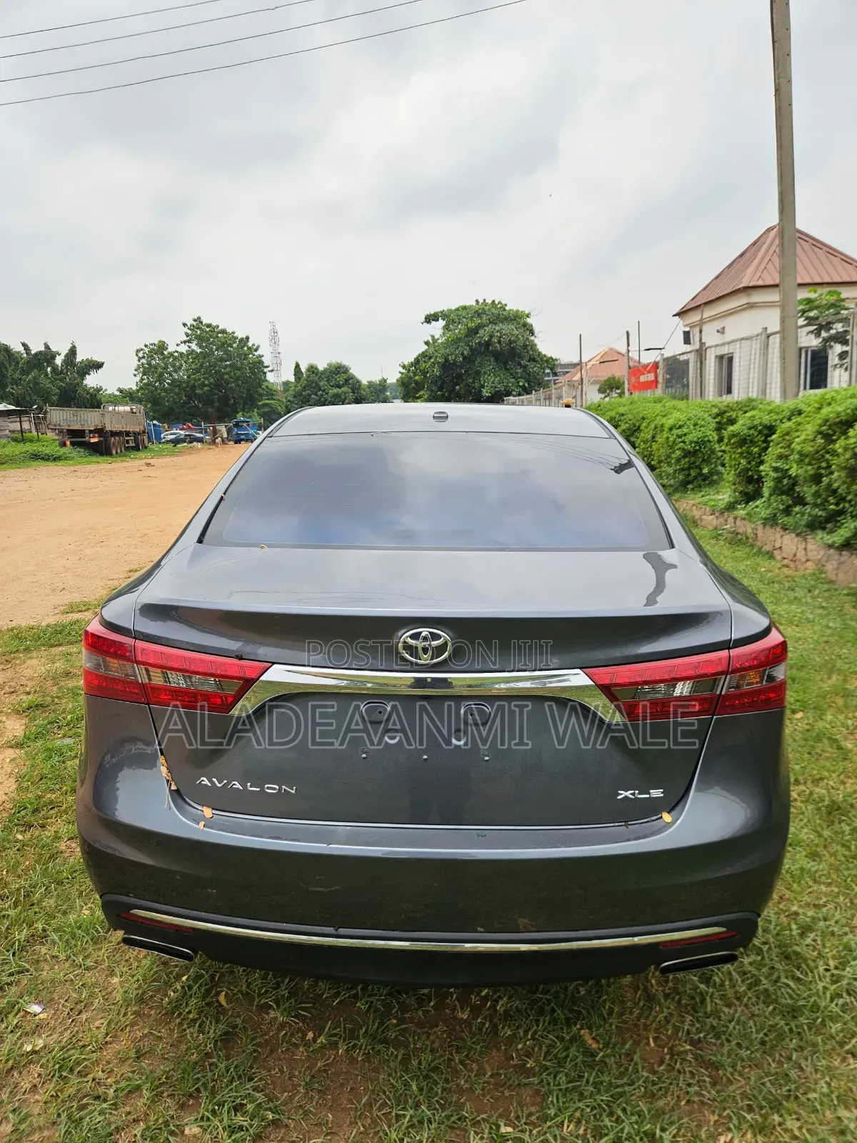 Toyota Avalon XLE FWDSedan (3.6L 6cyl 6A) 2016 Gray