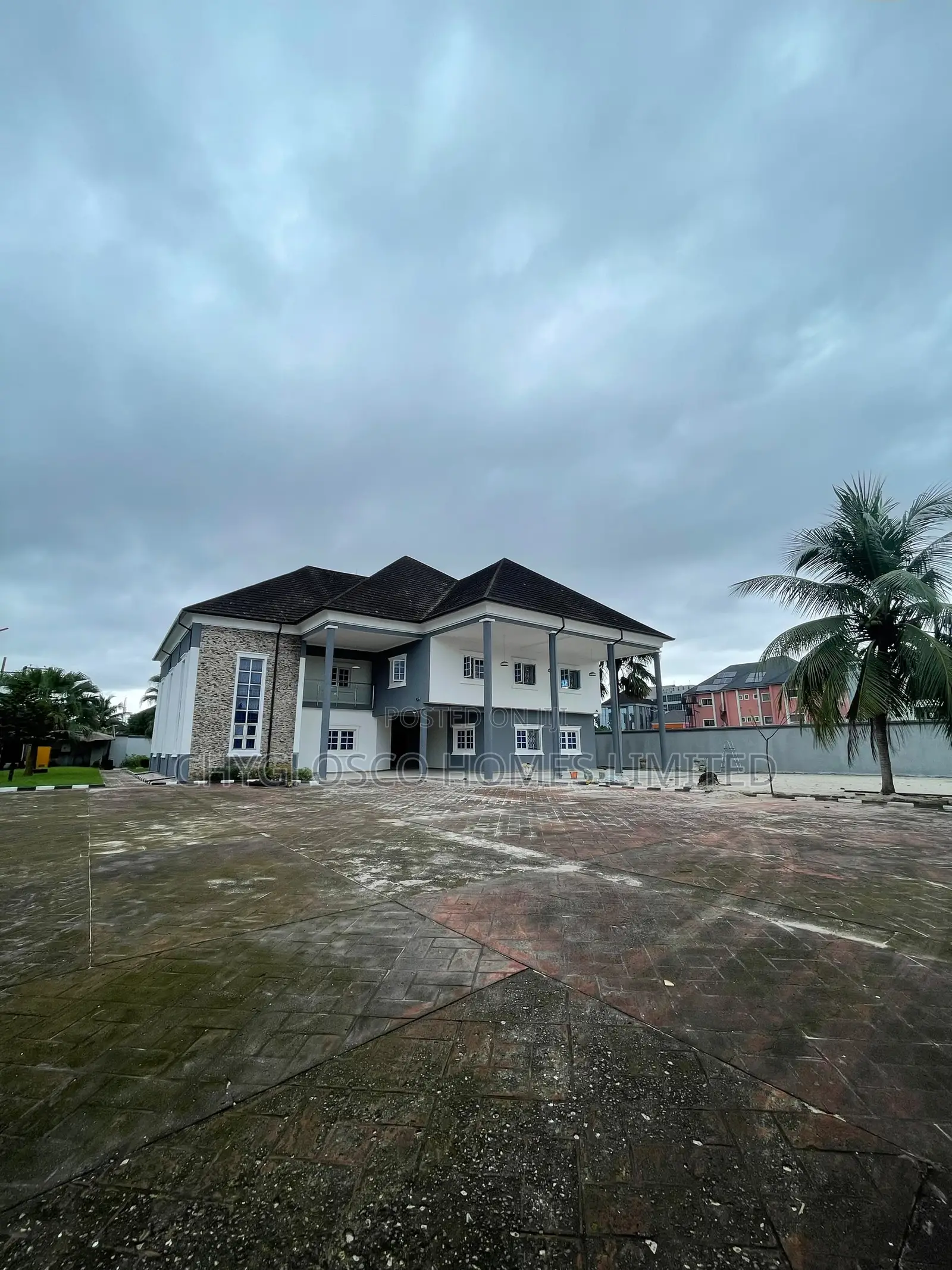 5bdrm Duplex in GRA Phase 3 / Port-Harcourt for rent