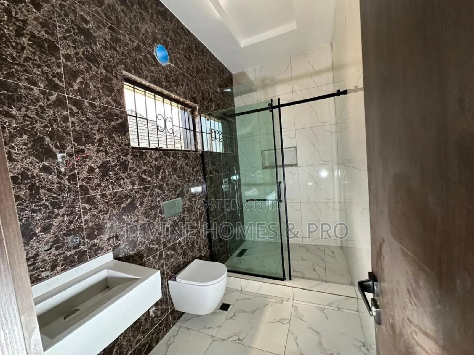 3bdrm Bungalow in Gwarinpa for sale