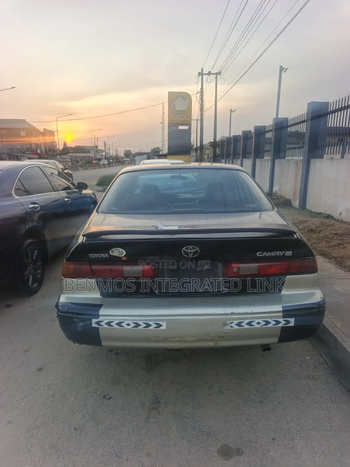 Toyota Camry 2000 Black