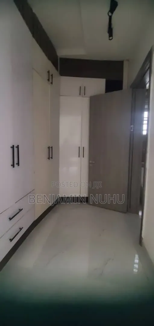 Furnished 5bdrm Duplex in Ikate Elegushi for rent