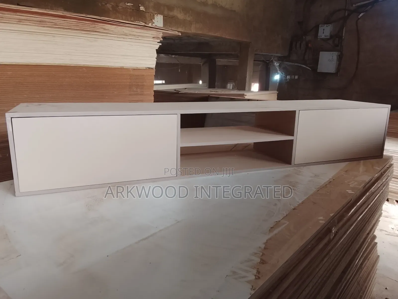 Wall Mount TV Cabinet/Stand 2mitre