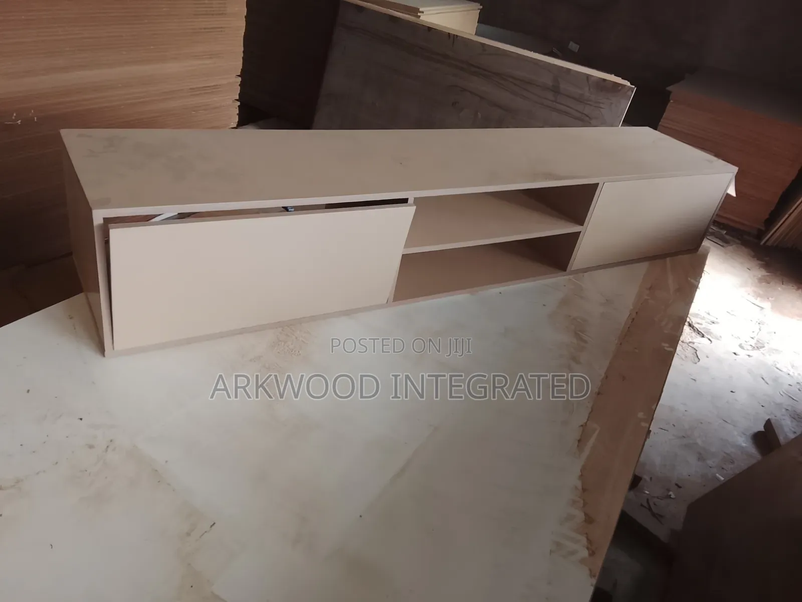 Wall Mount TV Cabinet/Stand 2mitre